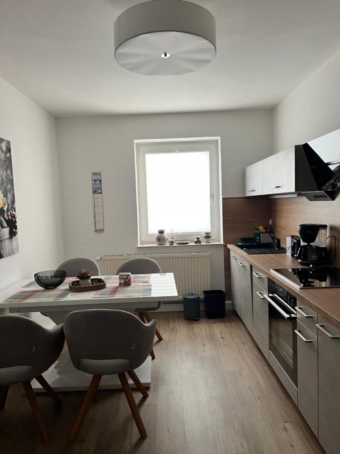 Sehr Schoene Wohnung,Komplett Neu Eingerichtet Limbach-Oberfrohna Екстер'єр фото