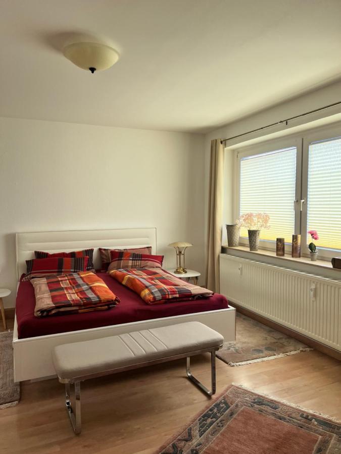 Sehr Schoene Wohnung,Komplett Neu Eingerichtet Limbach-Oberfrohna Екстер'єр фото